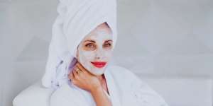 5 Cara Membuat Masker Wajah Alami untuk Calon Pengantin