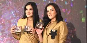 Lipstik Mewah Kolaborasi Titi Kamal dan Tasya Farasya