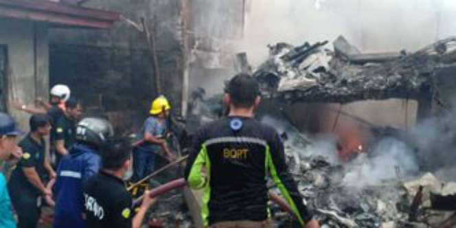 Rekaman Mengerikan Pesawat Ambulance Jatuh, Ajaib 2 Orang Selamat