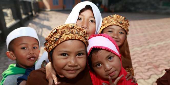 Hari Asyura, Lebarannya Anak Yatim?
