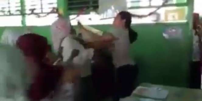 Viral Video Guru Dikeroyok Orang Tua Murid di Gowa
