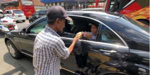 Mobil RI-1 Mogok Saat Kunjungan, Jokowi: Biasa Kan?