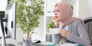 3 Momen yang Sering Bikin Perempuan Cemas dengan Area Kewanitaan