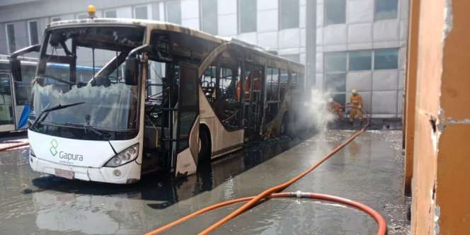Bus Terbakar di Bandara Ngurah Rai, Aktivitas Penerbangan Aman