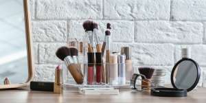 7 Cara Menata Make Up Agar Terlihat Semakin Rapi