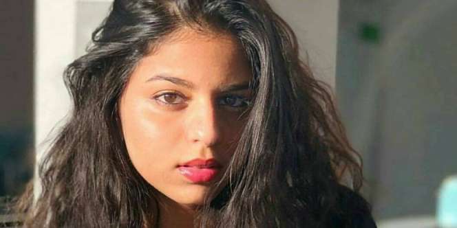 Baru Masuk Kuliah, Busana Putri Shahrukh Khan Panen Kritik