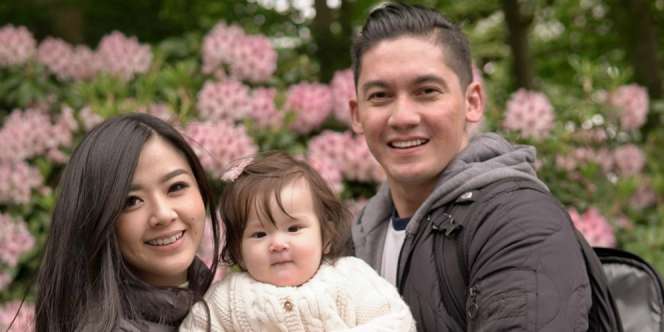 Franda Kesal Nama Anak Ditiru, Ini Klarifikasi Ayah Zylvechia