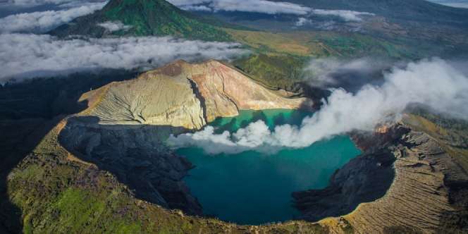 Menyambangi 7 Destinasi Menarik di Timur Pulau Jawa
