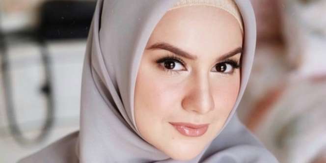 Hamil Anak Kembar, Irish Bella Alami Pendarahan Hebat