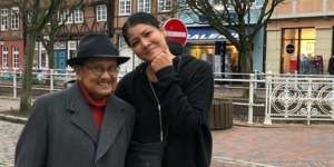Pesan Terakhir BJ Habibie ke Melanie Soebono