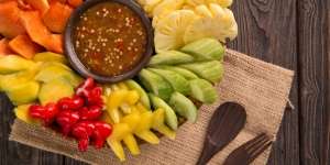 10 Jenis Rujak Khas Indonesia yang Menggugah Selera