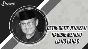 Detik-detik Jenazah BJ Habibie Dibawa Menuju Liang Lahat