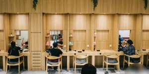 Makan di Restoran Ini Bisa Sekalian Cari Jodoh