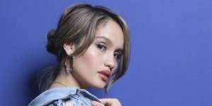 Alasan Ibunda Tak Lagi Jadi Manager Cinta Laura