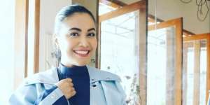 Demi Shakira, Denada Ciptakan Sekolah Ibu