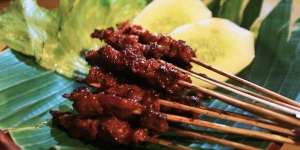6 Makanan Halal Khas Lombok, Lezat dan Sehat