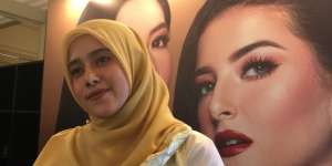 'Manusia Fake Cari Tenar', Inikah Sindiran Pedas Fairuz untuk Barbie Kumalasari?