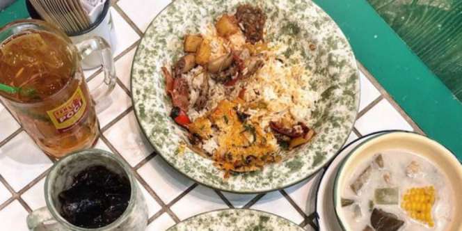 Coba Makan Warteg Kekinian di Jakarta, Dikemas Lebih Mewah