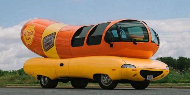 Pontiac, GMC, dan RAM Dipermak Jadi Mobil Hotdog