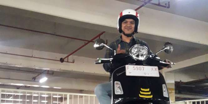 Sensasi Mengendarai Motor Rp152 Juta, Vespa GTS Super Tech 300
