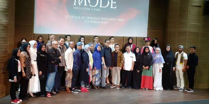 18 Desainer Indonesia Tampilkan Karya di Atas Kapal Paris