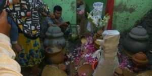 Heboh Warga Pati Jalani Tapa Pendem, Dikubur Hidup-hidup