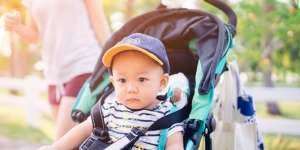 Cara Mudah Bersihkan Stroller dari Noda Membandel