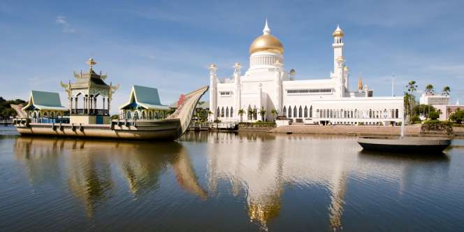 Cari Promo Tiket ke Negara Tetangga, Brunei Darussalam Wajib Dicoba