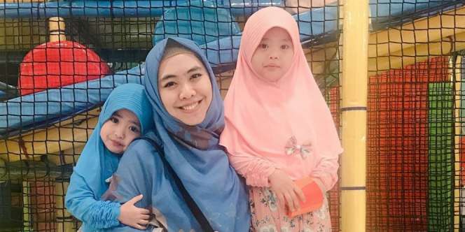 Tengok Cara Oki Setiana Jadikan Putrinya Penghafal Alquran