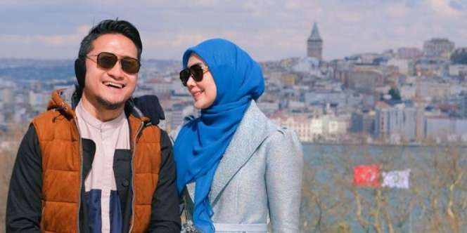 Arie Untung dan Fenita Nyaris Bercerai