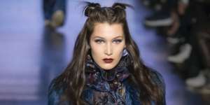 Tutorial Makeup Bella Hadid di Milan Fashion Week