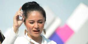 Panen Kritik Sampai Pujian, Cantiknya Marshanda Bak Boneka Hidup