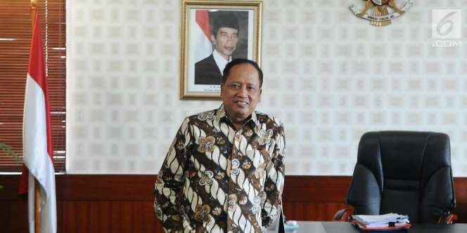 Menristekdikti Akan Sanksi Rektor dan Dosen yang Izinkan Demo