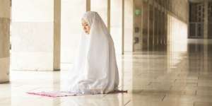 Sholat Istisqo Dijalankan Malam Hari, Bagaimana Hukumnya?