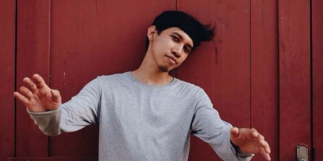 Ditangkap Usai Galang Dana Aksi Demo, Ini Sosok Ananda Badudu