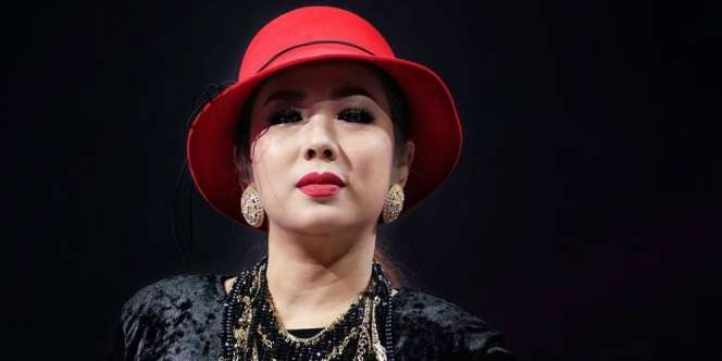 Kejutan Kocak Ulang Tahun Soimah, Ada yang Bawa Pot Raksasa