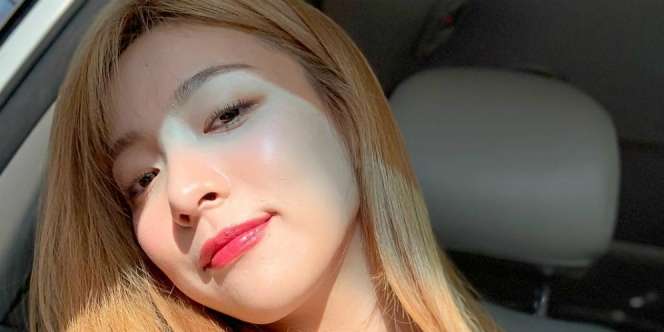 Dandan Sendiri, Hasil Makeup Artis K-Pop Malah 'Zonk'