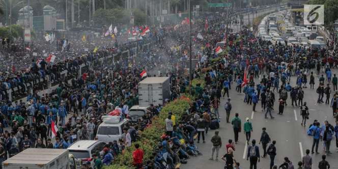 Kondisi Terkini Demo di Depan Gedung DPR