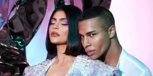 Tutorial Make Up Keunguan ala Kylie Jenner