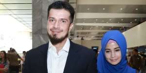 Penampilan Para Artis yang Curi Perhatian Saat Pelantikan DPR