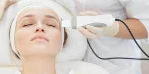 Lakukan Ultralift Therapy untuk Mengencangkan Wajah Secara Instan