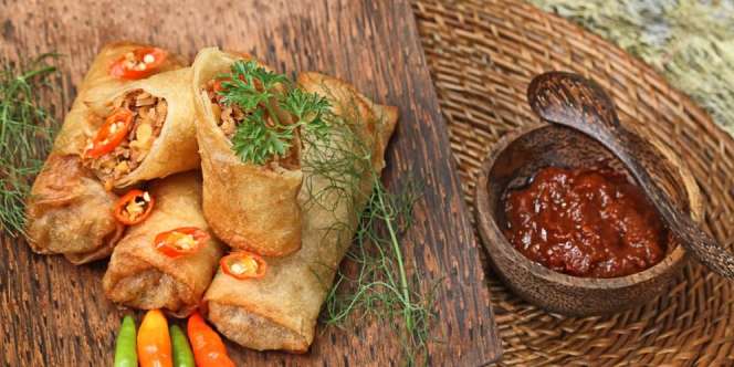 4 Cara Membuat Kulit Lumpia yang Cocok untuk Berbagai Macam Isian