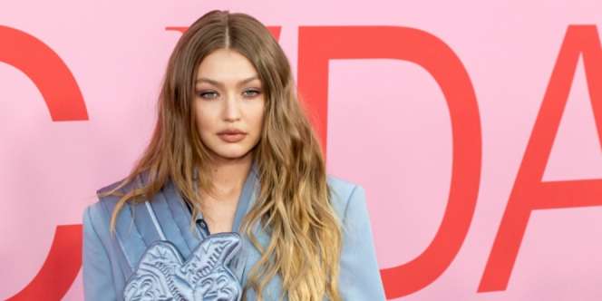 Aksi Berani Gigi Hadid Usir Model Palsu di Paris Fashion Week