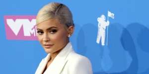 Batalkan Kolaborasi, Kylie Jenner Kacaukan Fashion Show