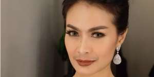 Intip Isi Rumah Mewah Iis Dahlia, Ada Area Salon Pribadi