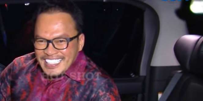 Video Ungkapan Bahagia Jennifer Dun-Faisal Harris Menjadi Suami Istri