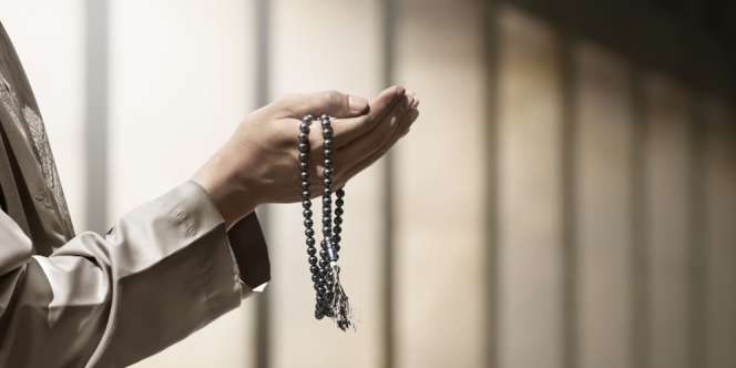 6 Cara Mendekatkan Diri pada Allah SWT, Jadi Manusia yang Lebih Baik 