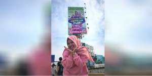 Cuma di Bekasi! Fans KPop Pasang Billboard Raksasa Demi Minhyuk