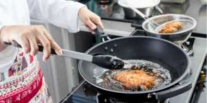 Pilihan Minyak Paling Sehat untuk Menggoreng