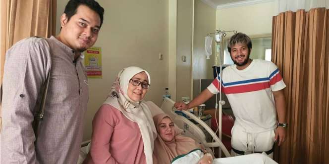 Wajah Tegar Irish Bella Usai Kehilangan Putri Kembar, Doa Mengalir